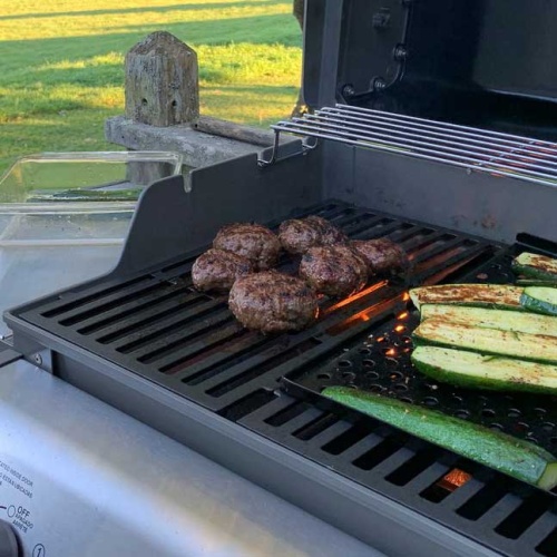 burgers-on-grill